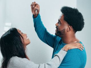 Achat immobilier concubins : indivision, SCI ou tontine