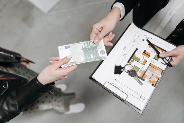 Vendre ou acheter en viager : fonctionnement, calcul de la rente et risques Vendre ou acheter en viager : fonctionnement, calcul de la rente et risques
